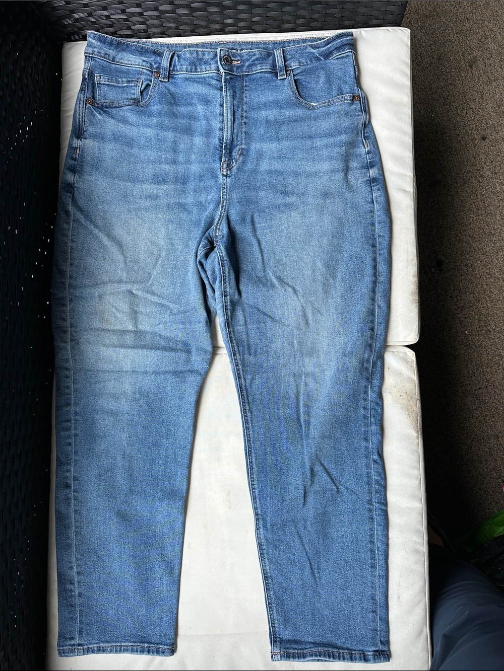 American Eagle Outfitters Light Blue High-Rise Women's Jeans